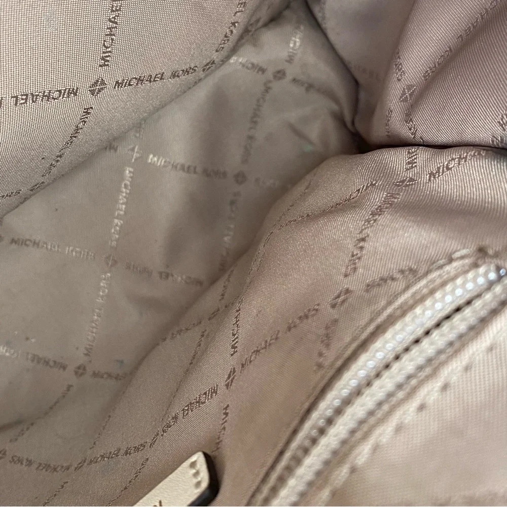 Michael Kors shoulder/ handbag - Picture 7 of 11